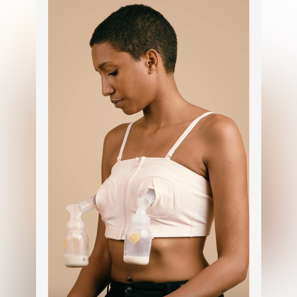 Simple Wishes Signature Hands-Free Pumping Bra size L+